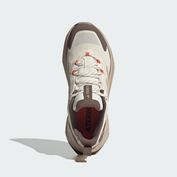 Scarpa bassa 'Trailmaker 2.0' di ADIDAS TERREX in bianco