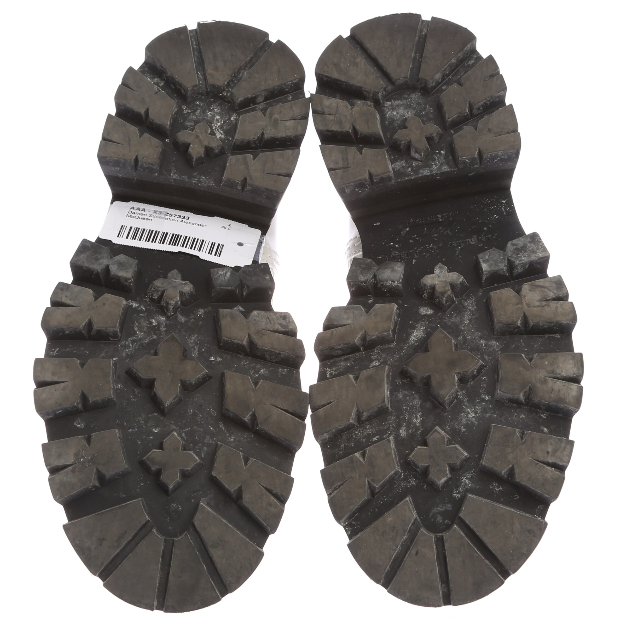 Alexander McQueen Dress Boots in 37 in White