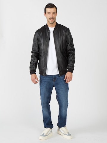 JCC Tussenjas in Zwart