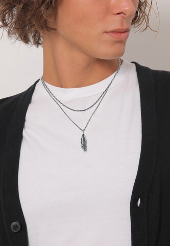 KUZZOI Necklace 'Feder' in Silver: front