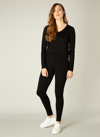 BASE LEVEL Skinny Leggings 'Ornika' in Black