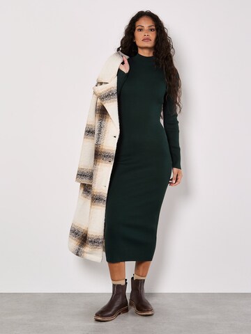 Robe ' ' Apricot en vert : devant