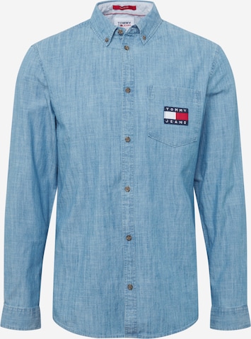 Tommy Jeans Regular fit Button Up Shirt in Blue: front