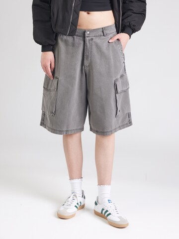Baggy Pantaloni cargo di ADIDAS ORIGINALS in grigio: frontale