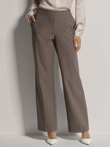 MADELEINE Loosefit Pantalon in Bruin: voorkant