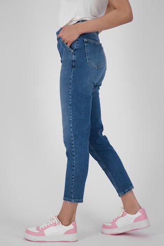 Slimfit Jeans 'LaureenAK' di Alife and Kickin in blu