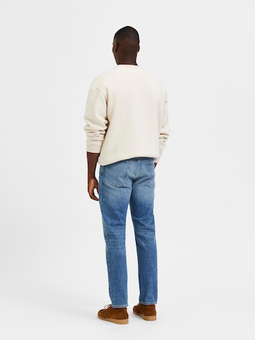 SELECTED HOMME Tapered Jeans in Blue