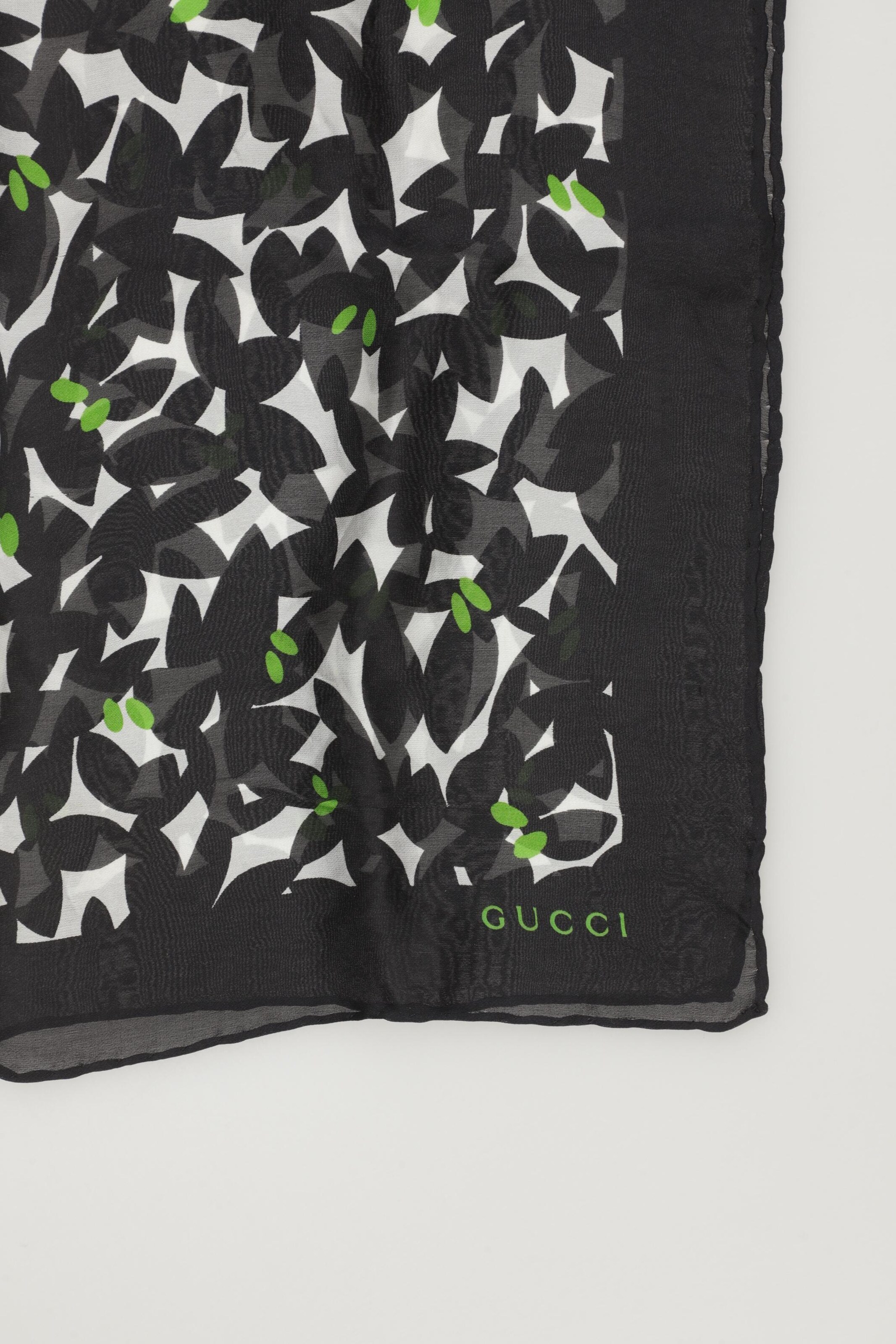 Gucci Scarf & Wrap in One size in Black