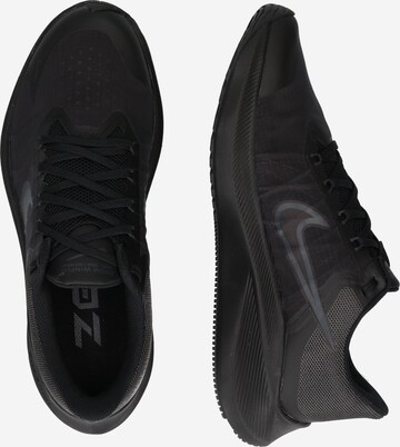 Chaussure de course 'Zoom Winflo 8' NIKE en noir