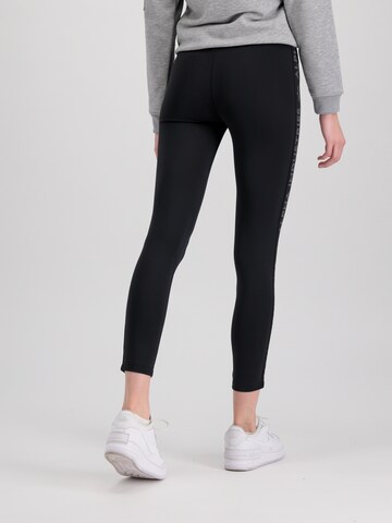 ALPHA INDUSTRIES Skinny Leggings in Schwarz