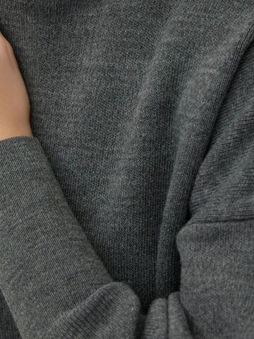 Hiccup - Vestido de malha em cinzento