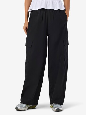 Noisy may Loose fit Cargo Pants 'NMKIRBY' in Black: front