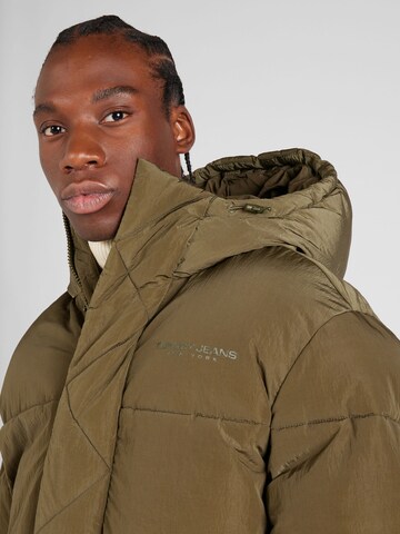 Giacca invernale di Tommy Jeans in verde