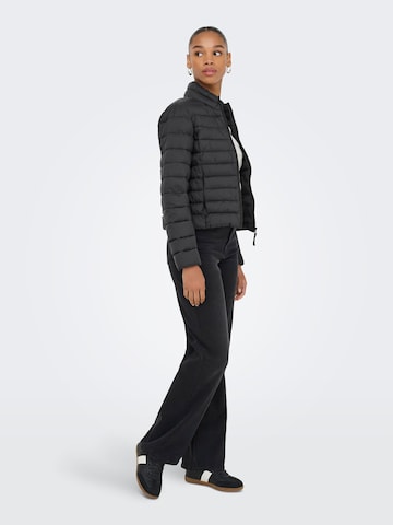 Veste d’hiver 'ONLTAHIA' ONLY en noir