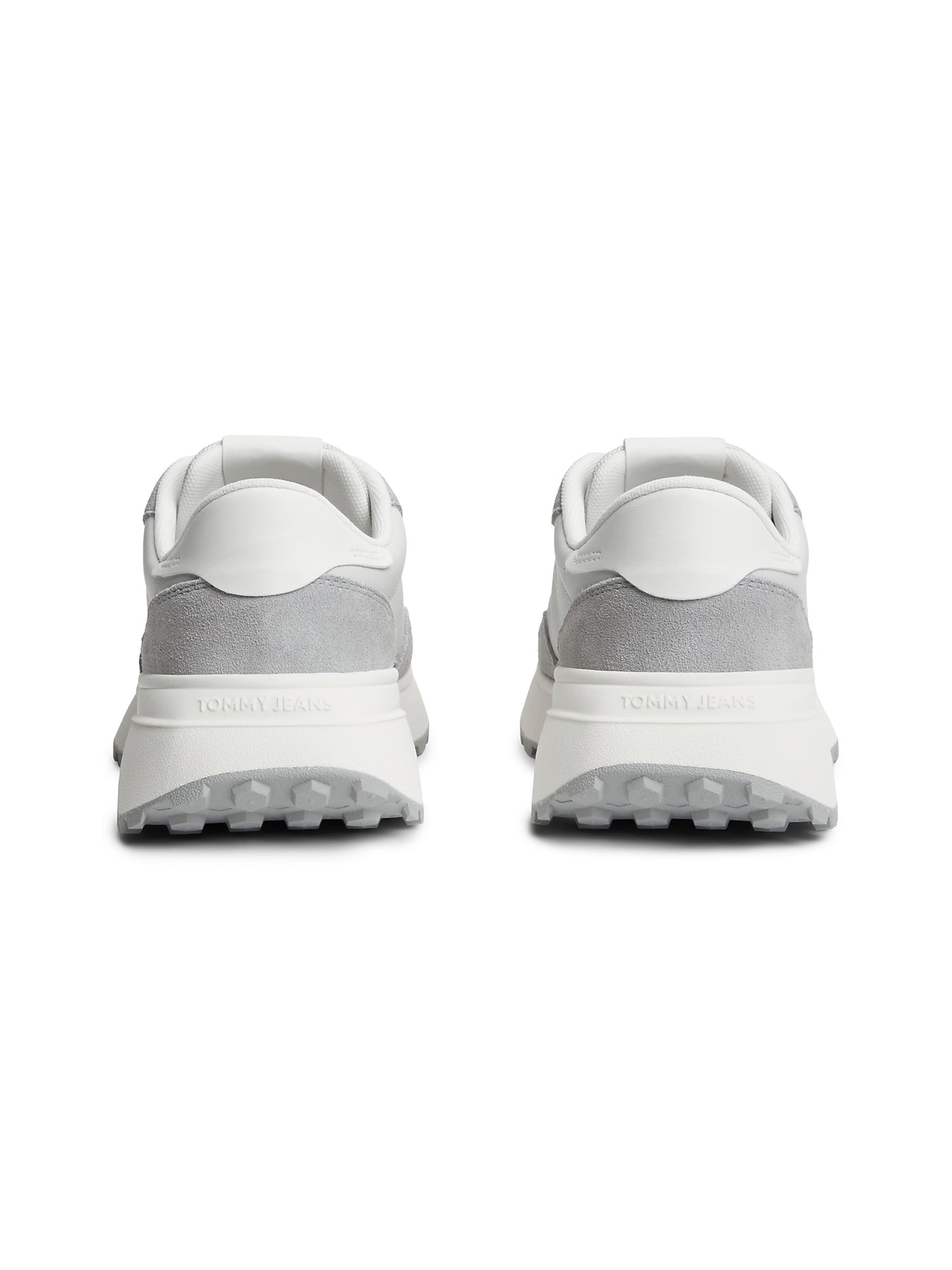 Tommy Jeans Platform trainers in Grey