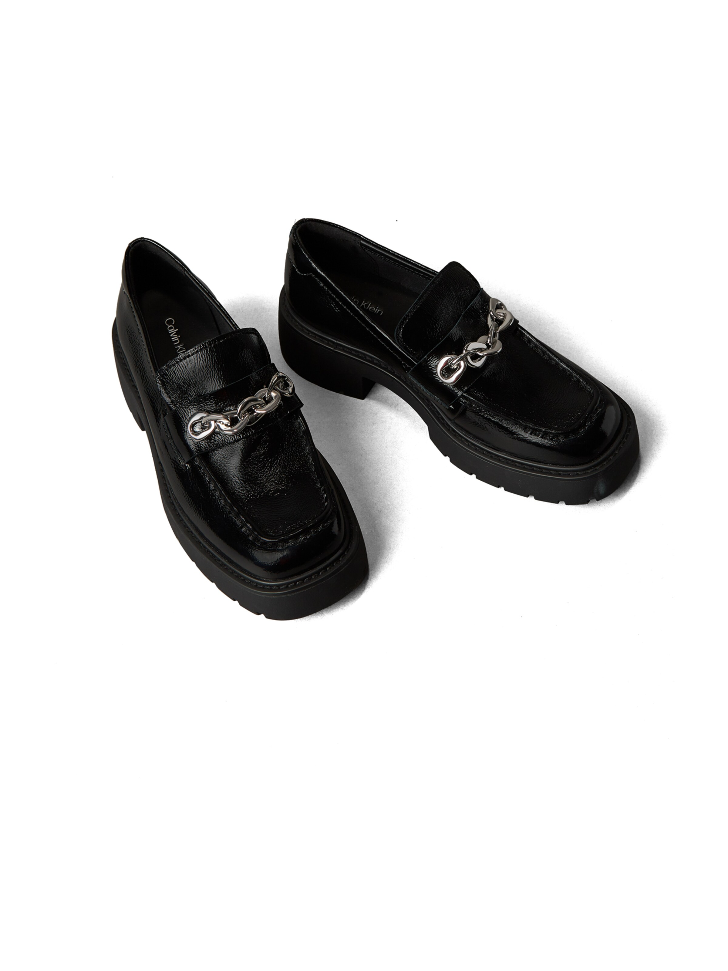 melns Calvin Klein Iešļūcenes