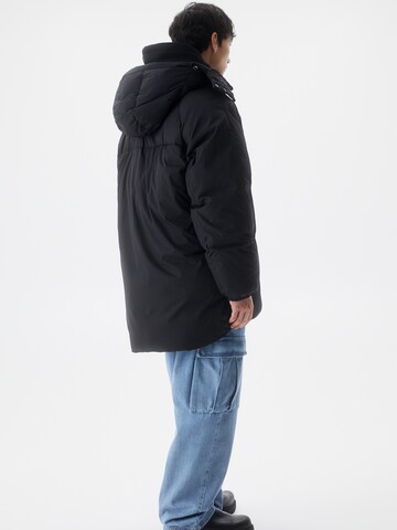 Pull&Bear Winter jacket in Black