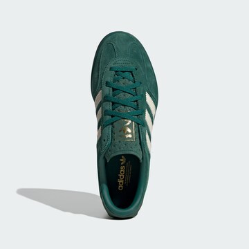 ADIDAS ORIGINALS Matalavartiset tennarit 'Gazelle Stack' värissä vihreä