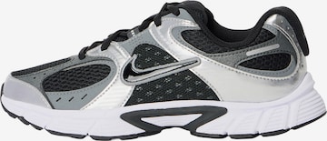 NIKE Спортивная обувь 'V5 RNR' в Черный: спереди