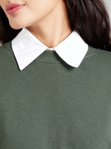 TOPSHOP Sweatshirt in Green
