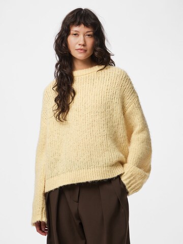 PIECES Pullover 'PCDorthea' in Gelb: Vorderseite