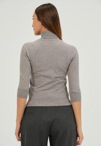 Basics and More Sweater in Grey