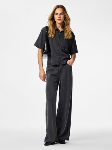 Wide Leg Jean 'PCSmidi' PIECES en gris