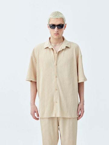 Camicia 'Manche' di VAMOS CLO in beige: frontale