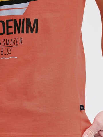 T-Shirt 'Cali' BLEND en rouge