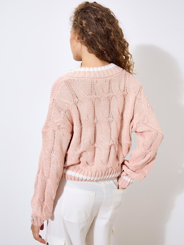 Apricot Cropped Cable Cricket Jumper ' ' in Pink