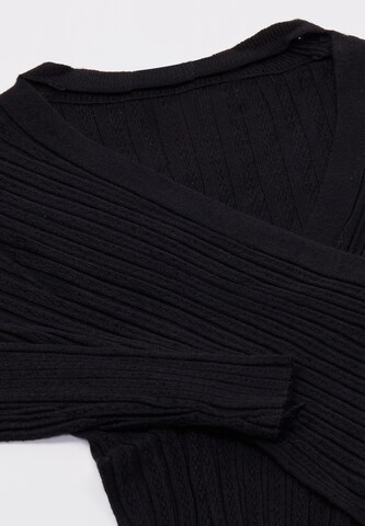 aleva Pullover in Schwarz