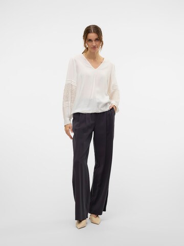 Chemisier 'VMNicola' VERO MODA en blanc