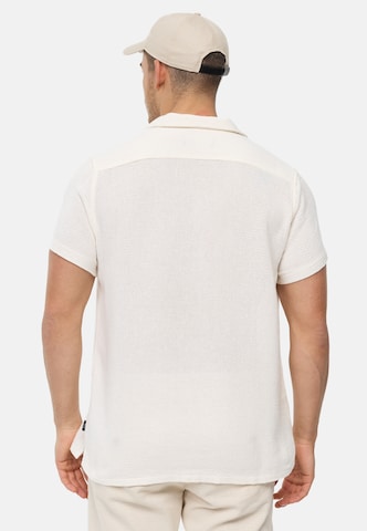 Coupe regular Chemise ' Cosby ' INDICODE JEANS en blanc