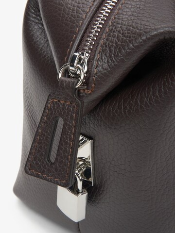 Estro Handbag '1317' in Brown