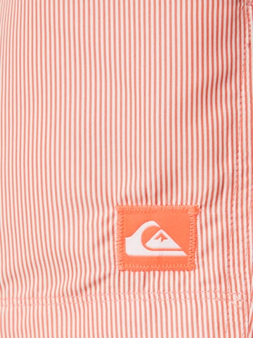 QUIKSILVER - Calções de banho 'DELUXE 1' em laranja