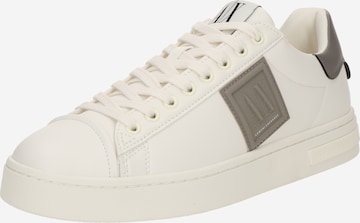 ARMANI EXCHANGE Низкие кроссовки в Белый: спереди