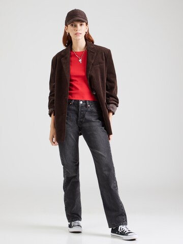 LEVI'S ® Paita 'ESSENTIAL' värissä punainen