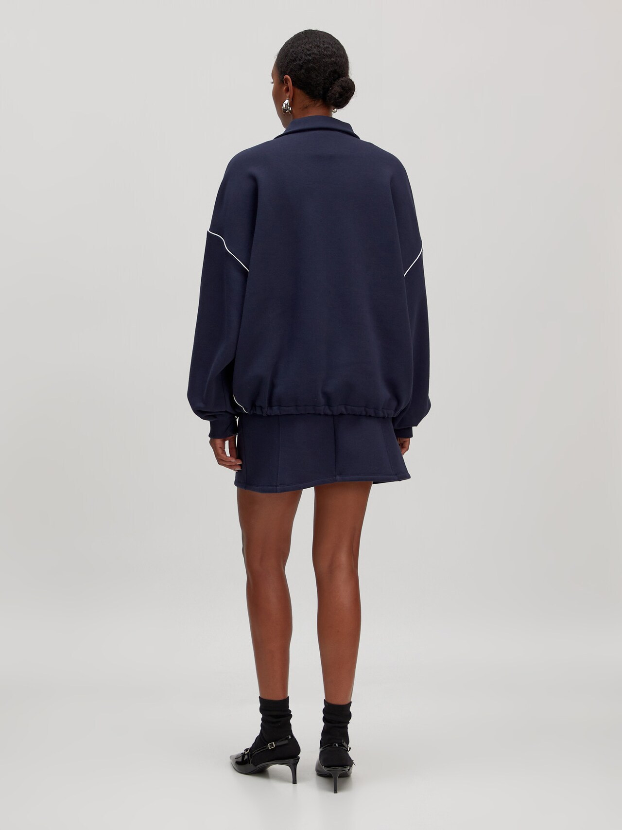 EDITED Produkte Sweatshirt 'Imani' blau