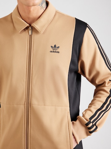 Hanorac de la ADIDAS ORIGINALS pe maro