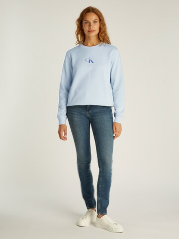 Felpa di Calvin Klein Jeans in blu