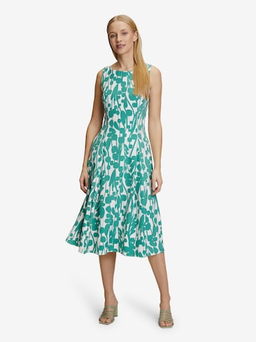 Robe de cocktail Vera Mont en vert : devant