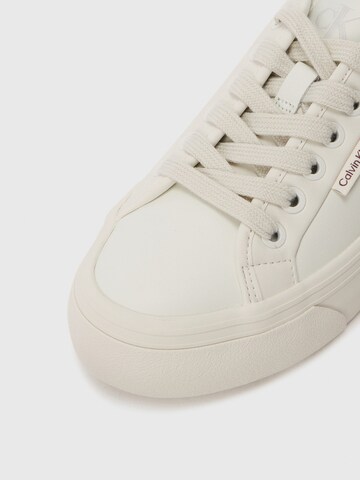 Baskets basses Calvin Klein en blanc