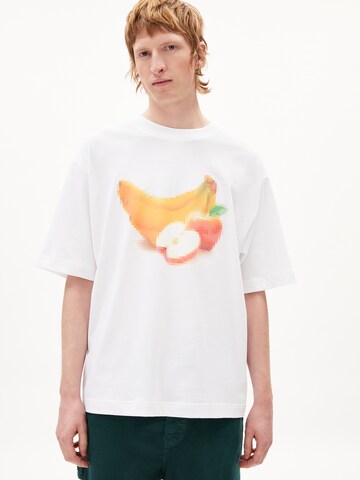 T-Shirt 'OLAAN PIXXEL FRUITS' ARMEDANGELS en blanc : devant