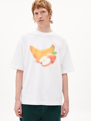 ARMEDANGELS T-Shirt 'OLAAN PIXXEL FRUITS' in Weiß: predná strana