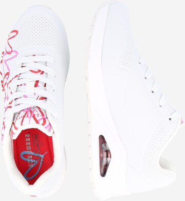 SKECHERS Sneaker low 'UNO-SPREAD THE LOVE' i hvid
