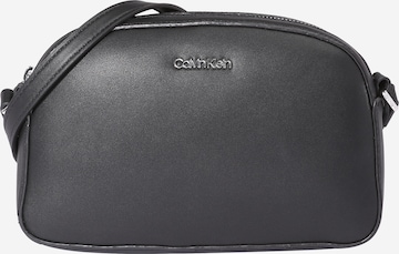 Calvin Klein - Bolso de hombro en negro: frente