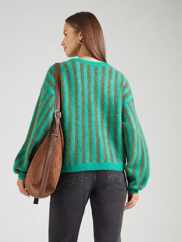 Pulover 'NENYBAY' de la AMERICAN VINTAGE pe verde