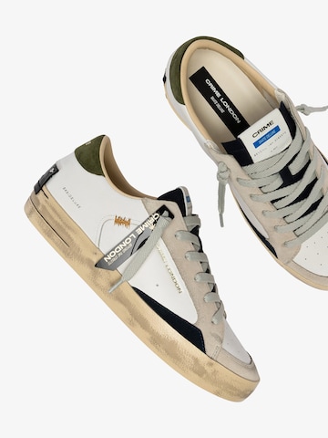 Sneaker bassa di Crime London in bianco