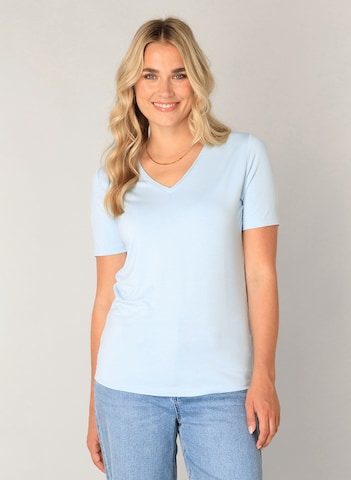 BASE LEVEL T-Shirt in Blau: Vorderseite