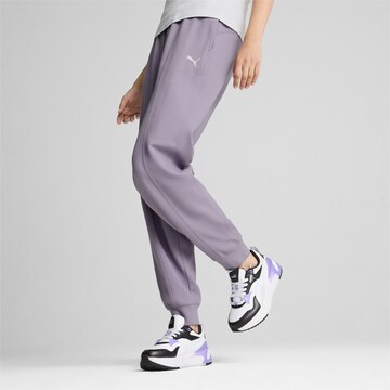 PUMA Loosefit Sporthose in Lila